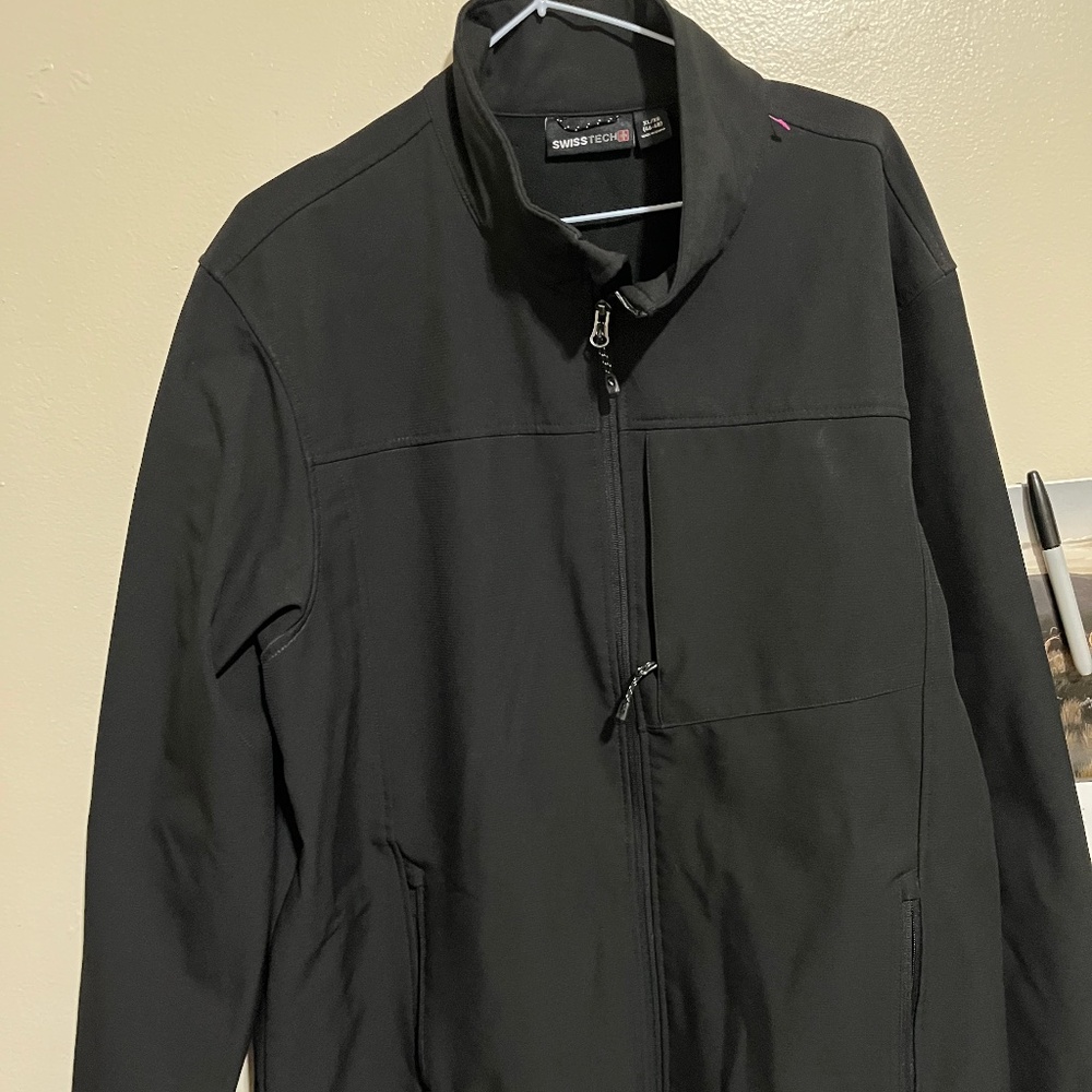 Jacket, Swiss Tech, SIZE :  XL 46-48 COLOR : BLACK